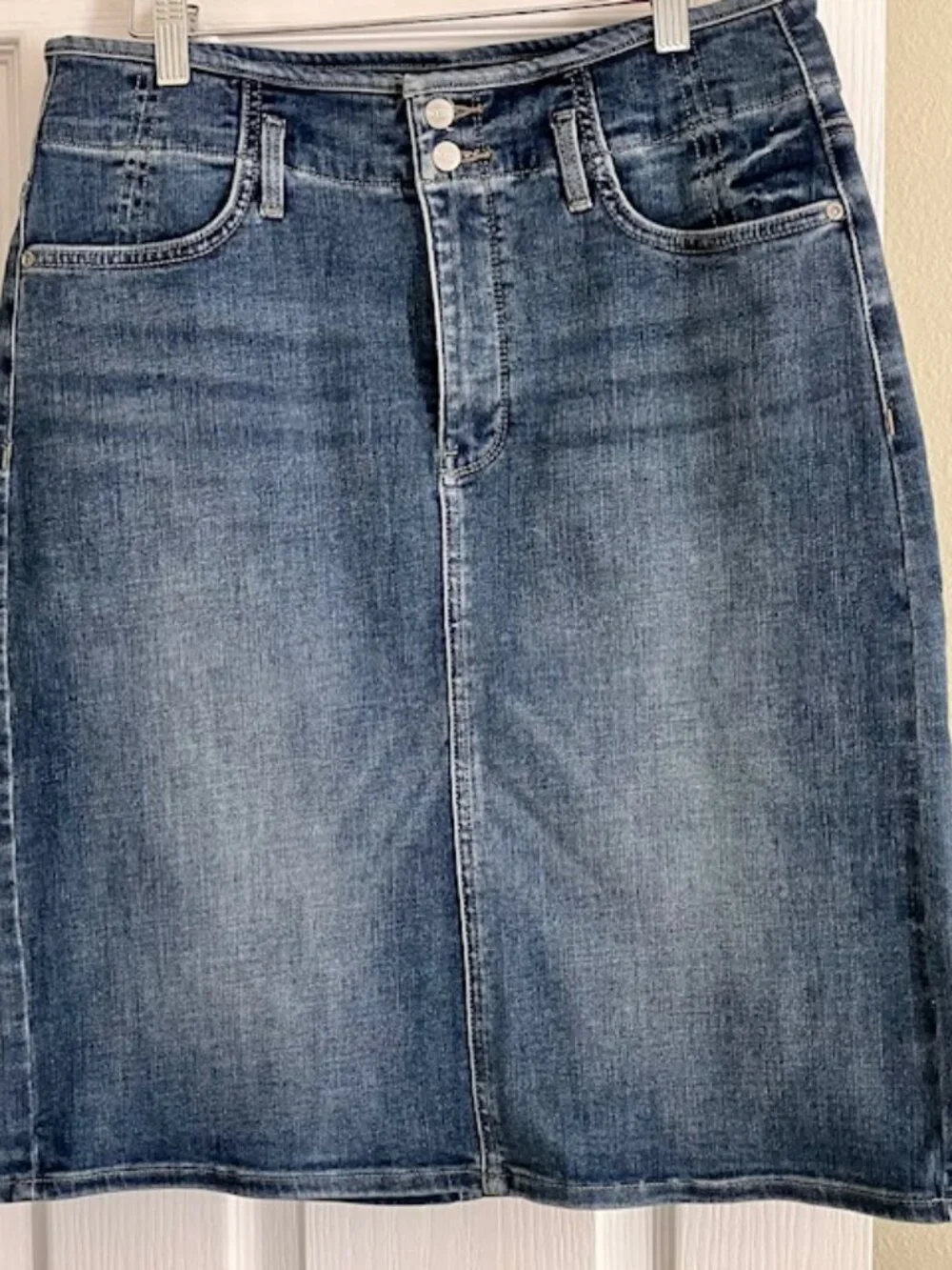Women's denim skirt Lift X Tuck technology size 8 cottagecore casual stretch